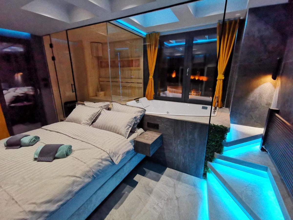 Pentlux - Spa Penthouse In The Heart Of Скопье Экстерьер фото