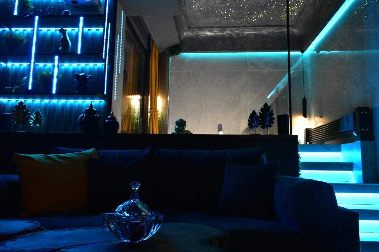 Pentlux - Spa Penthouse In The Heart Of Скопье Экстерьер фото