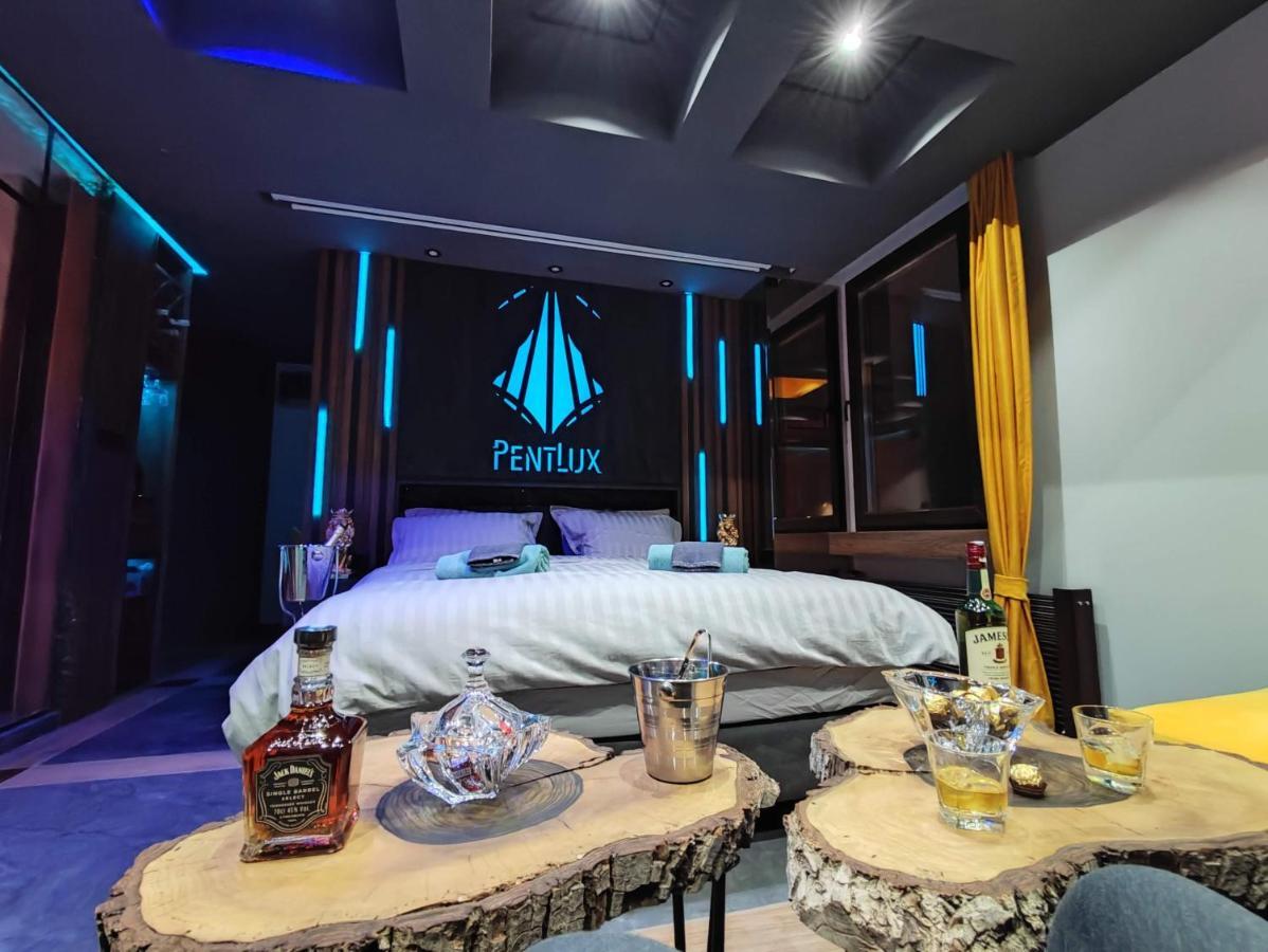 Pentlux - Spa Penthouse In The Heart Of Скопье Экстерьер фото