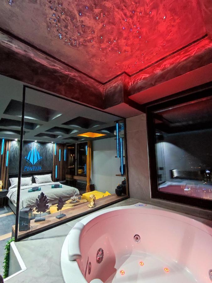 Pentlux - Spa Penthouse In The Heart Of Скопье Экстерьер фото